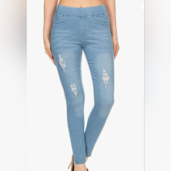 Pull On Skinny Jeans Light Wash Slightly Distressed NWT - Picture 8 of 11